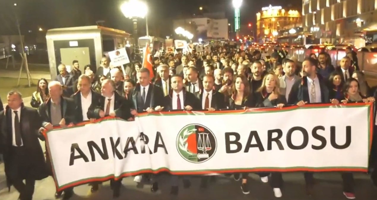 Binlerce avukat Ankara’da eylem yaptı